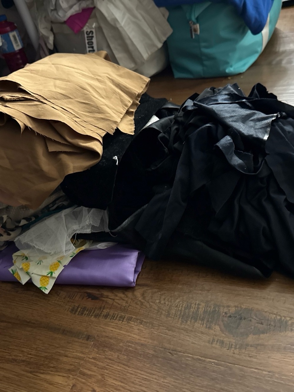 Mixed Fabric Bundle - Black & Tan Pieces